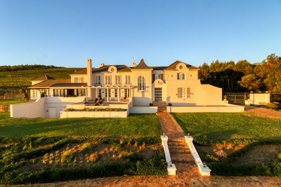 5 Bedroom Property for Sale in Somerset West Rural Western Cape